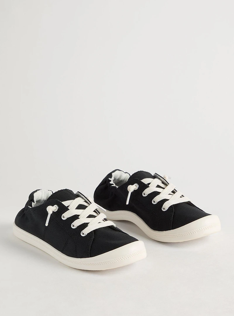 Riley Ruched Sneaker (M