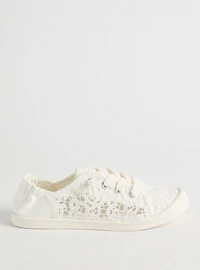 Crochet Ruched Sneaker (M