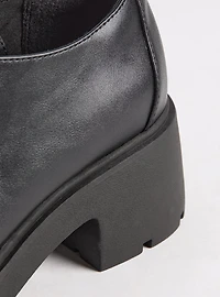 Lace-Up Loafer (WW