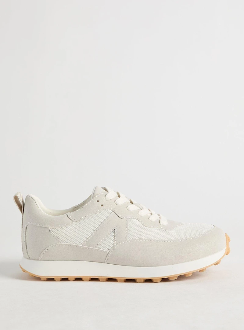 Colorblock Training Sneaker (WW