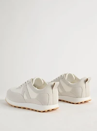 Colorblock Training Sneaker (WW