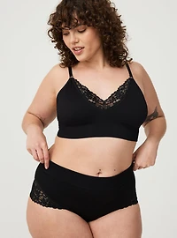Lightly Lined Seamless Plunge Bralette