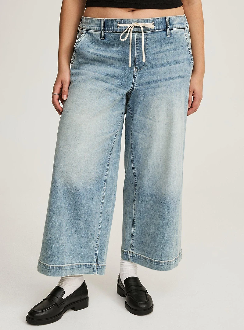 Weekend Mid-Rise Ankle Wide Leg Jean