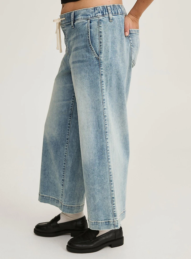 Weekend Mid-Rise Ankle Wide Leg Jean