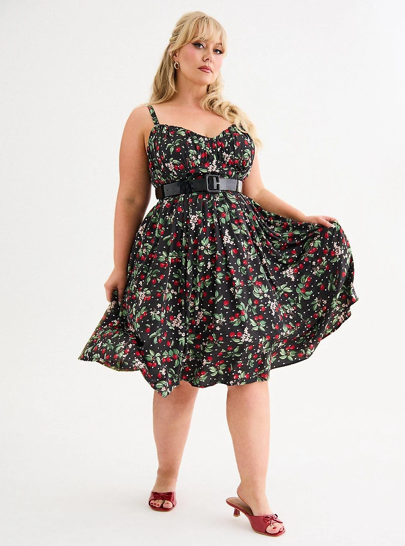 Retro Chic Pleated Swing Dress