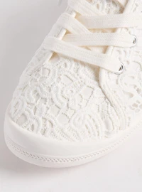 Crochet Ruched Sneaker (WW)