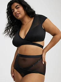 Wire-Free Bondage Wrap Top