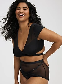 Wire-Free Bondage Wrap Top
