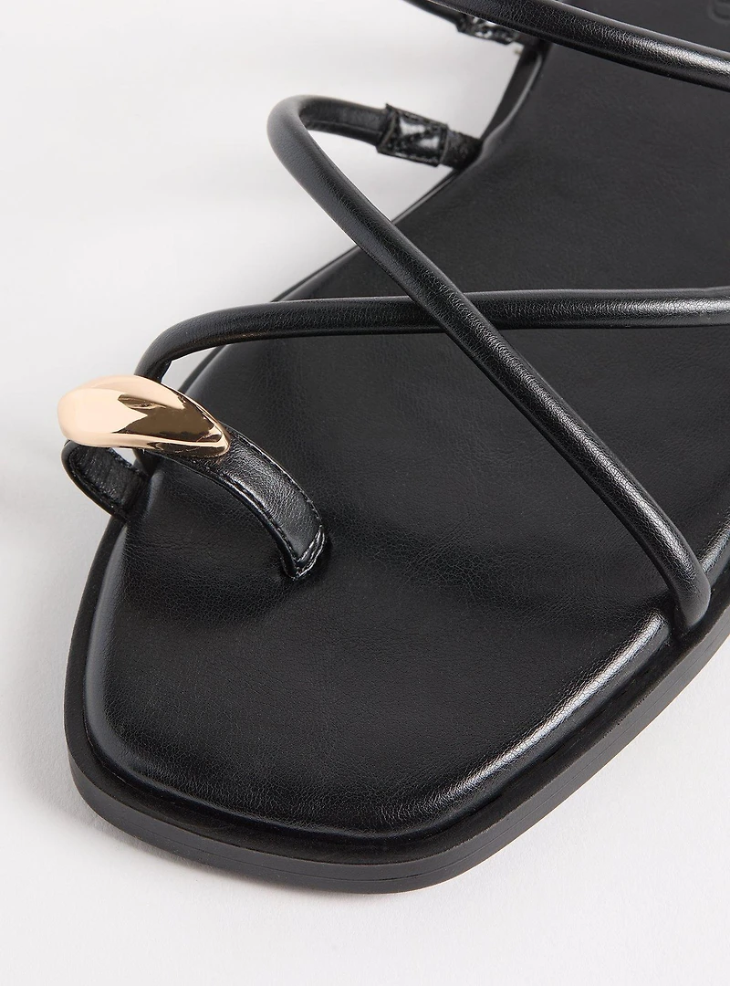 Toe Loop Sandal (WW)