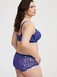 Lace Mid-Rise Hipster Panty