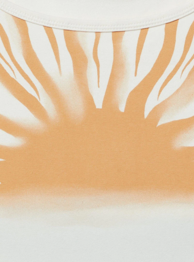 Sun Foxy High-Neck Crop Tank