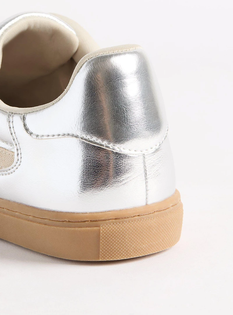 Quilted Lace-Up Sneaker (WW