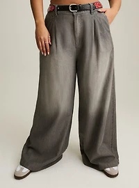 Festi High-Rise Relaxed Denim Trouser