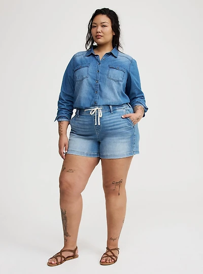 Weekend Mid-Rise Knit Denim Short