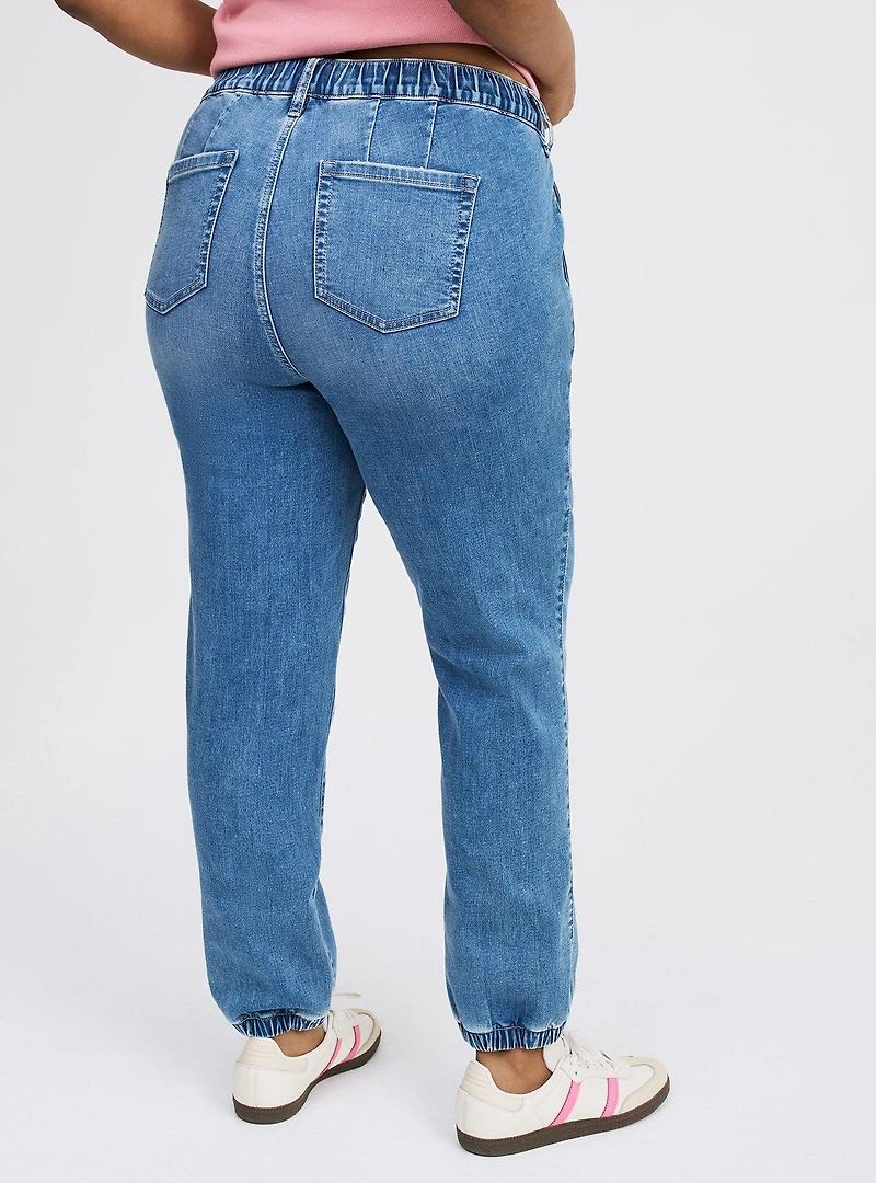 Weekend Mid-Rose Jogger Jean