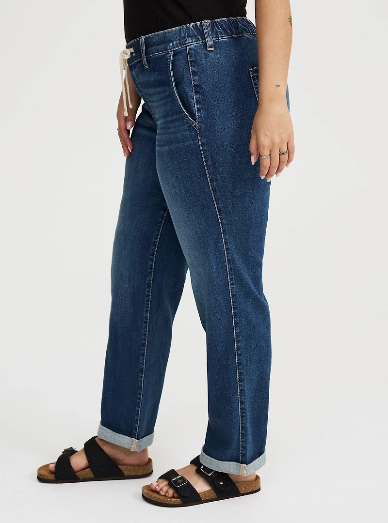Weekend Mid-Rise Boyfriend Straight Jean