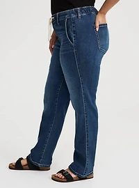 Weekend Mid-Rise Boyfriend Straight Jean