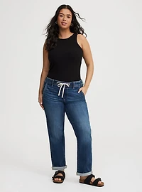 Weekend Mid-Rise Boyfriend Straight Jean