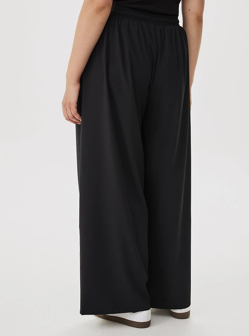 Stretch Woven Wide-Leg Active Pant