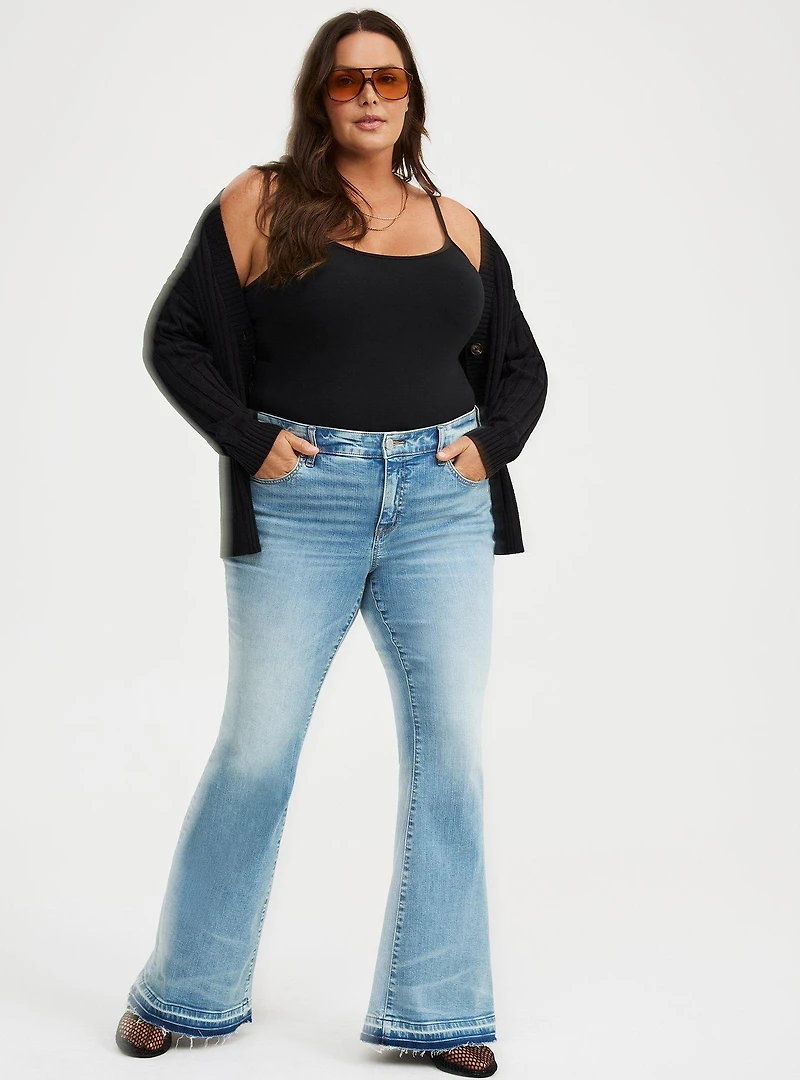 Perfect Super-Flare Mid-Rise Jean