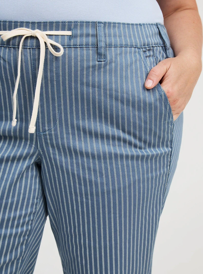 Weekend Mid-Rise Straight Pant