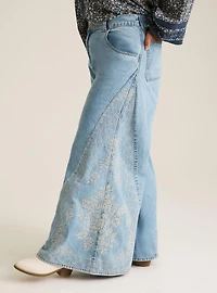 Festi Embroidered Wide Leg Jean