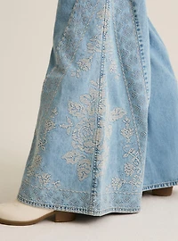 Festi Embroidered Wide Leg Jean