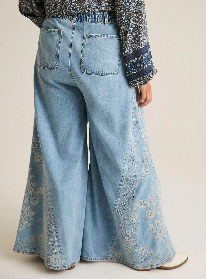 Festi Embroidered Wide Leg Jean