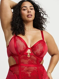 Mob Wife Strappy Underwire Lace Chemise