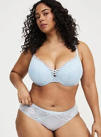 Demure Lace Mid-Rise Hipster Panty