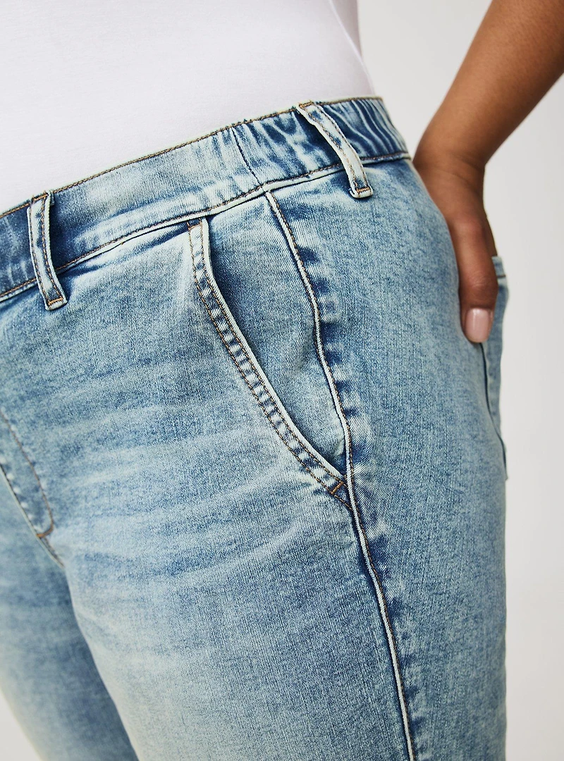 Weekend Boyfriend Mid-Rise Straight Jean
