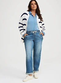 Weekend Boyfriend Mid-Rise Straight Jean