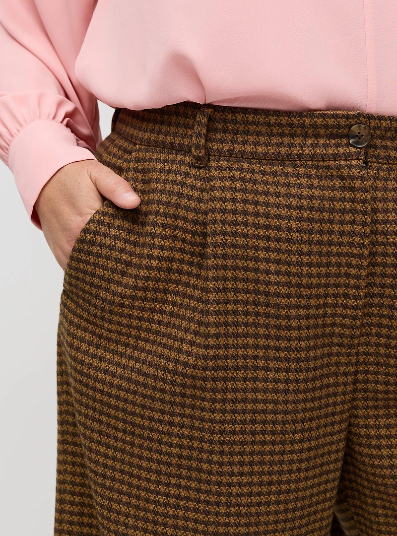 Studio Pleated Relaxed Wide Leg Trouser