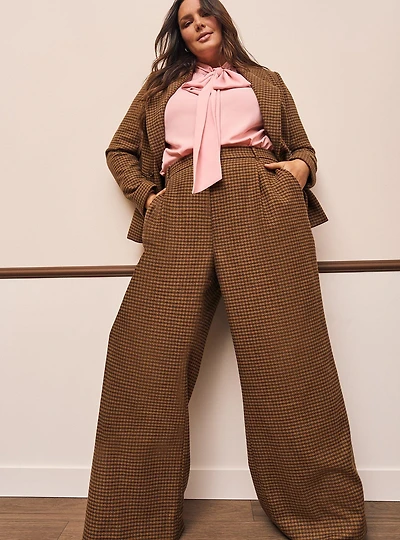 Studio Pleated Relaxed Wide Leg Trouser