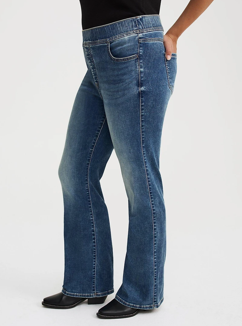 High-Rise Slim Boot Lean Jean