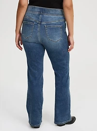 High-Rise Slim Boot Lean Jean