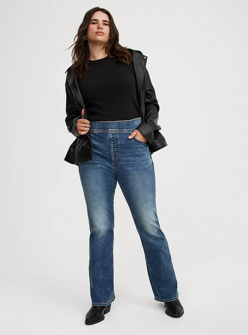 High-Rise Slim Boot Lean Jean