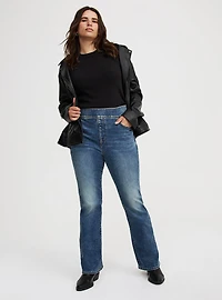 High-Rise Slim Boot Lean Jean