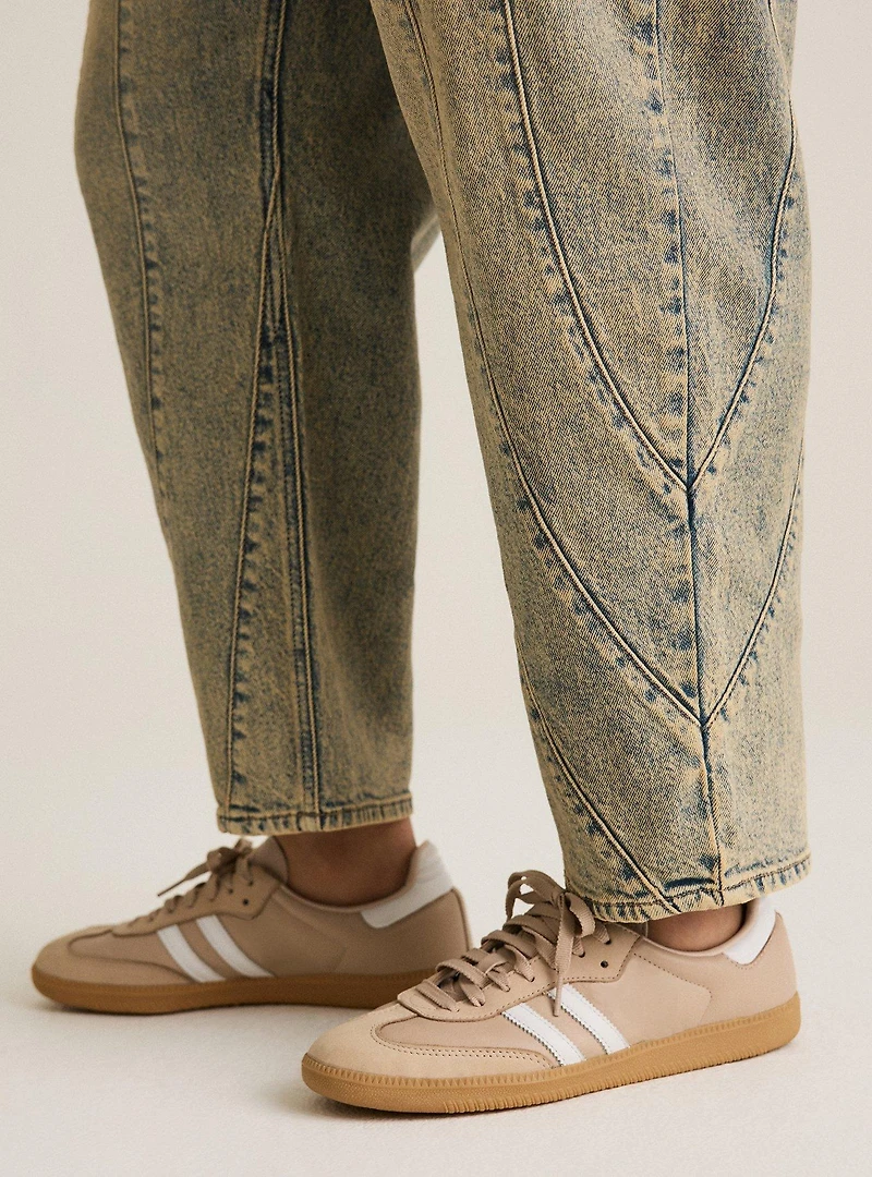Festi High-Rise Barrel Jean