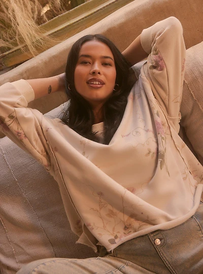 Festi Crop Crew Pullover