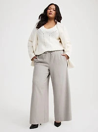 Mid Rise Wide Leg Pull-On Trouser