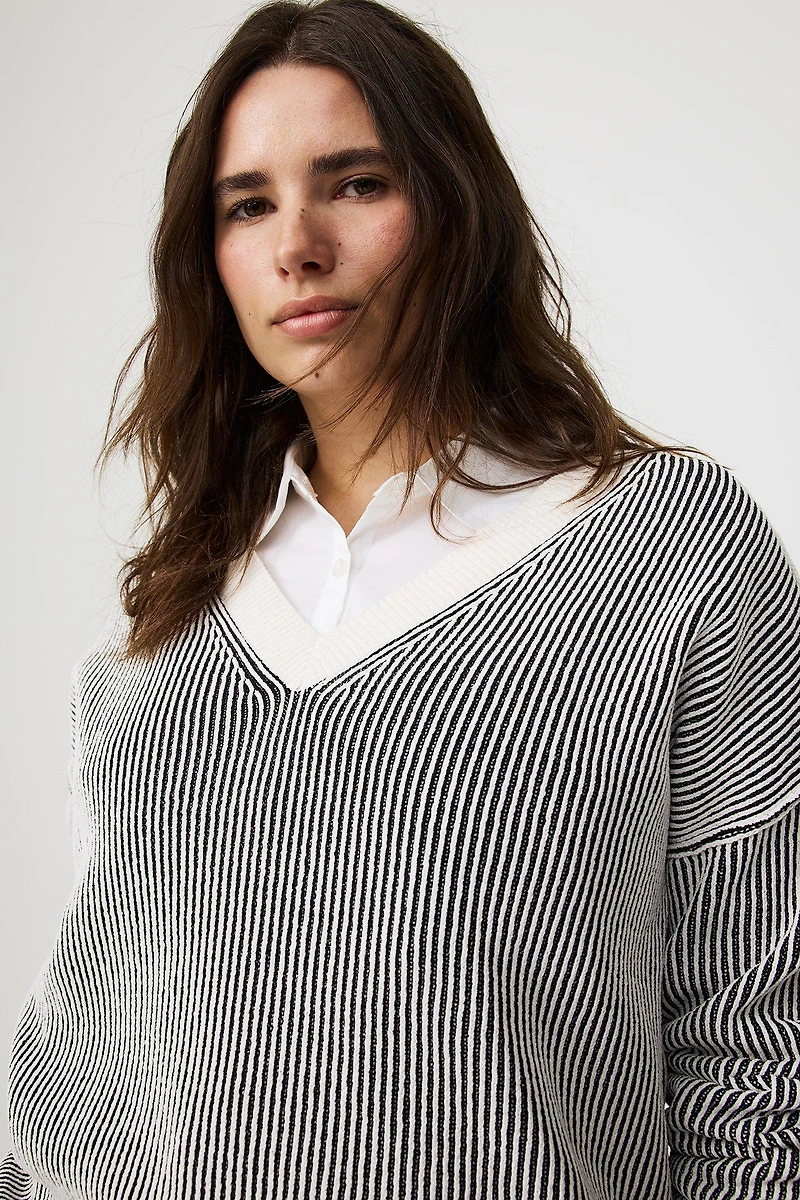 Chenille V-Neck Tunic Pullover