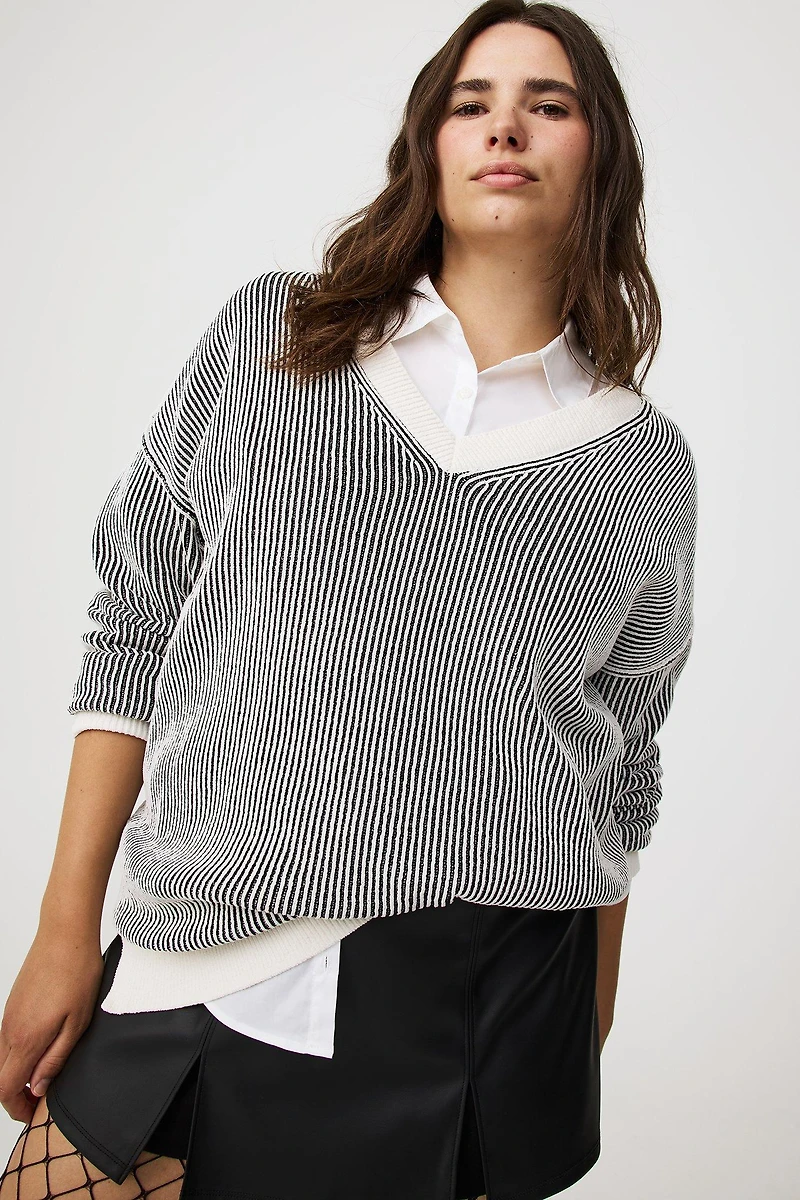 Chenille V-Neck Tunic Pullover