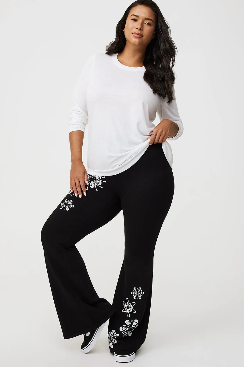 Full-Length Flare Legging