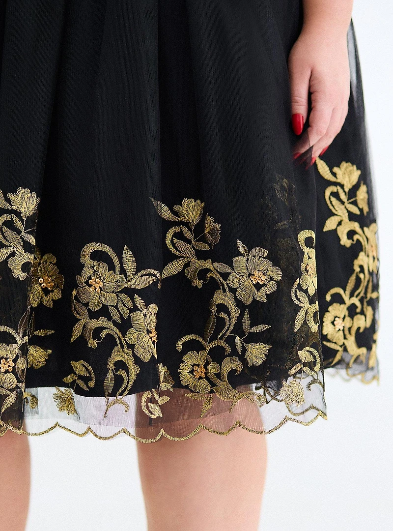 Retro Chic Embroidered Mesh Swing Dress