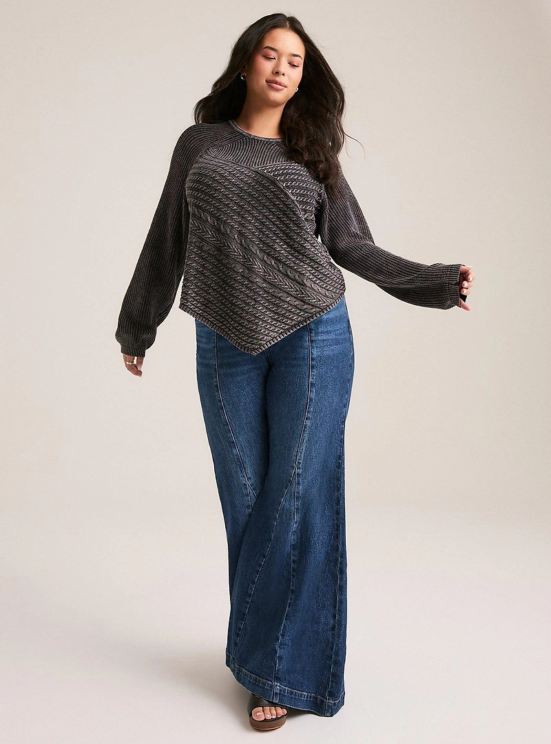 Festi Cropped Crew Sweater