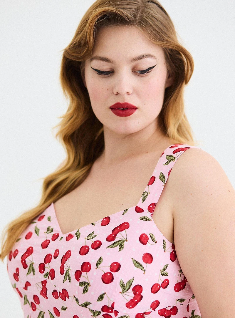 Retro Chic Sweetheart Crop Top