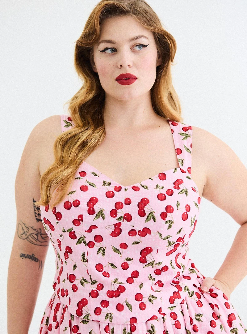 Retro Chic Sweetheart Crop Top