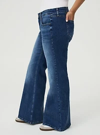 Low-Rise Baggy Flare Jean