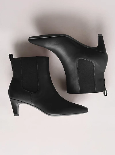 Chelsea Kitten Heel Bootie (WW